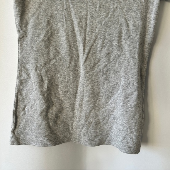 Tommy Hilfiger Women’s Grey V-Neck T-Shirt Size XS - Picture 6 of 9
